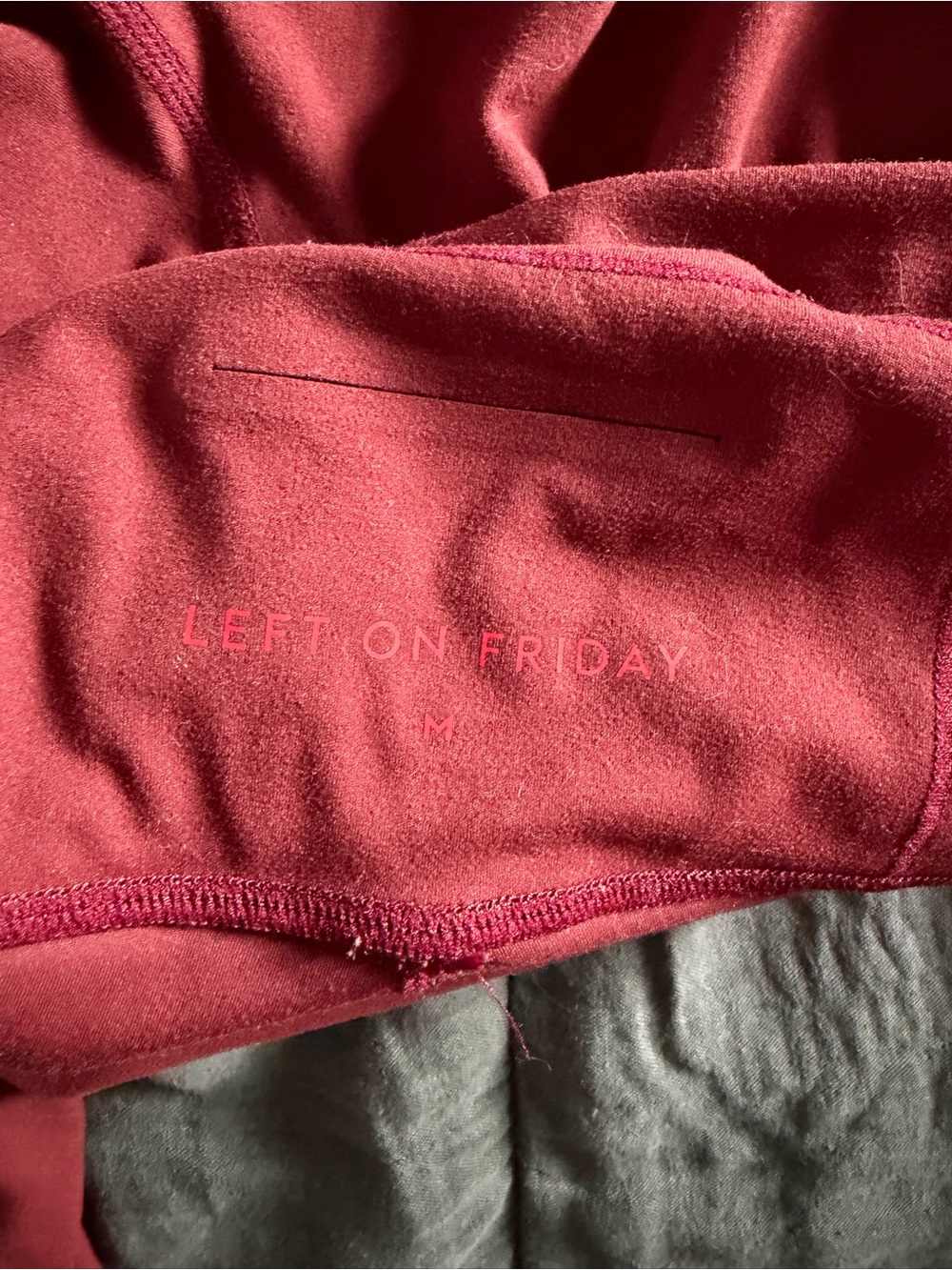 Left On Friday Super Mooves Tight, Size M in Jam - Picture 5 of 6
